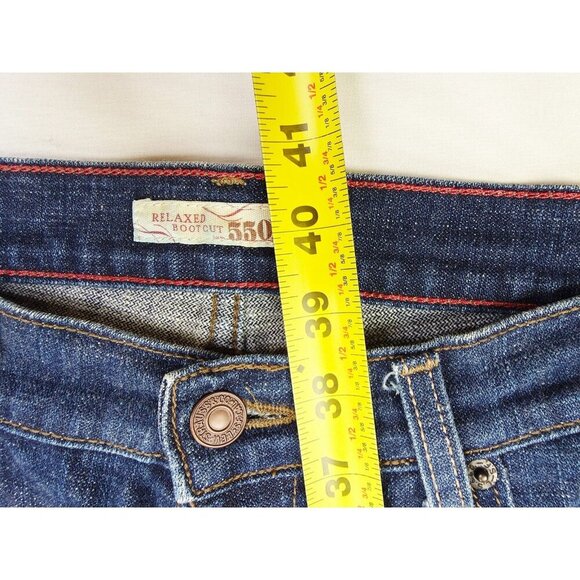 Levi's Size 10M Womens 550 Relaxed Bootcut 31 Inch Inseam Blue Denim Logo Jeans - Picture 10 of 12